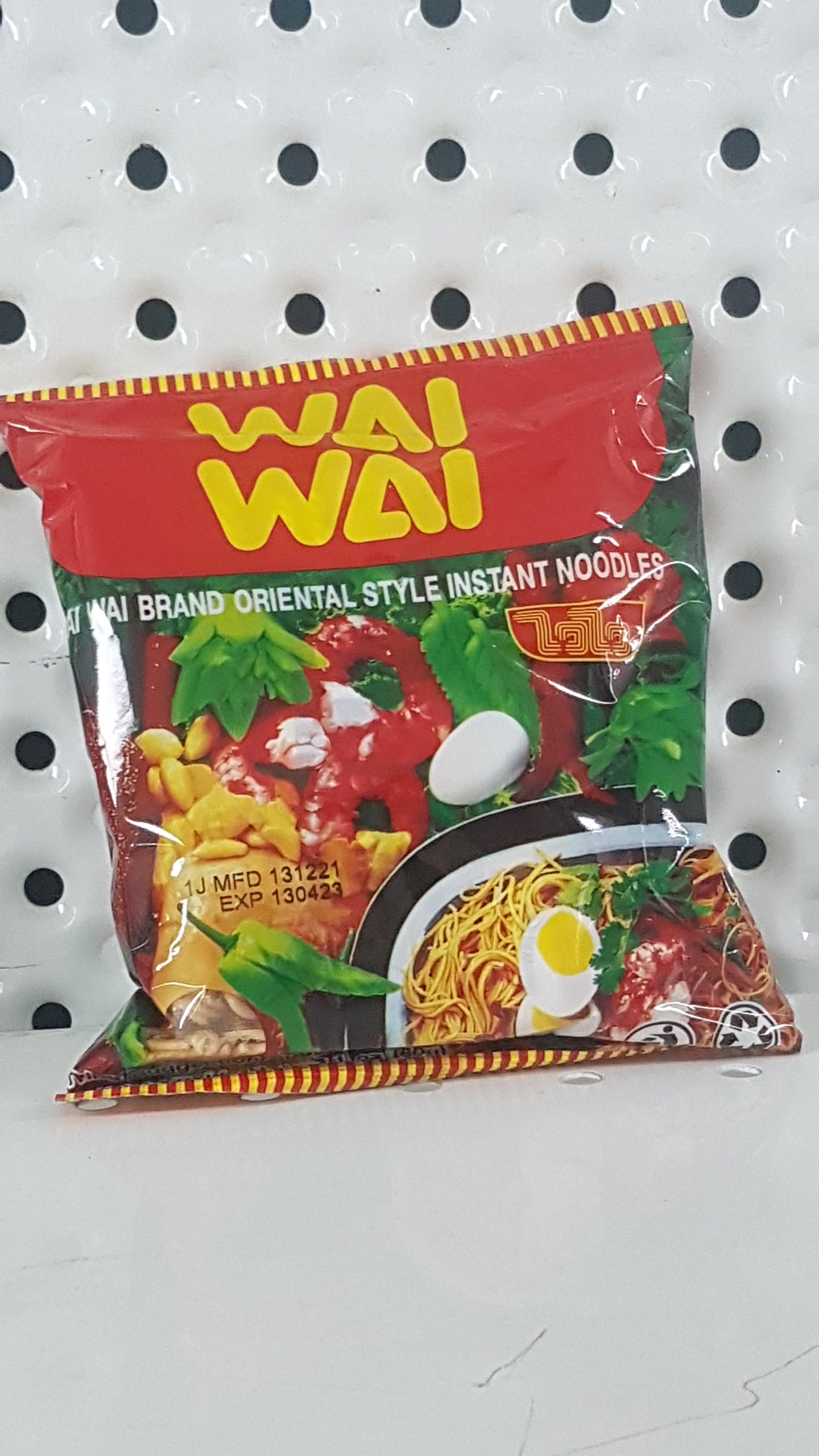 WaiWai Nouilles instantanées à saveur de poulet 60g